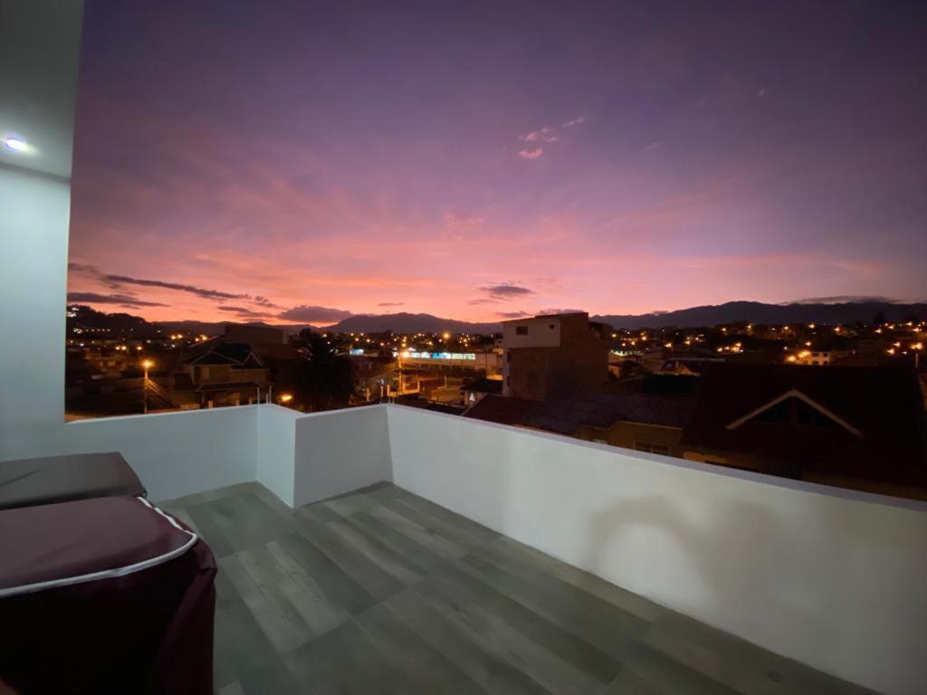 Lindo Departamento Con Vista Increible A Cuenca Appartement Buitenkant foto