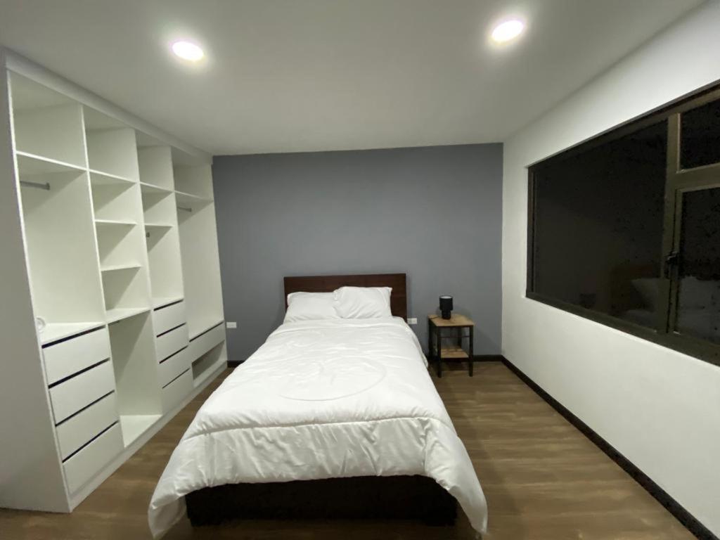 Lindo Departamento Con Vista Increible A Cuenca Appartement Buitenkant foto